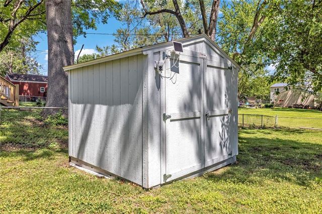 14512 E 37TH Street S, Independence, MO 64055