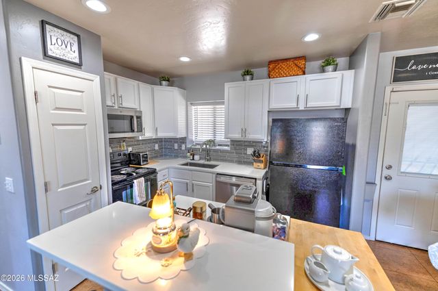 5146 E 27th Street, Tucson, AZ 85711