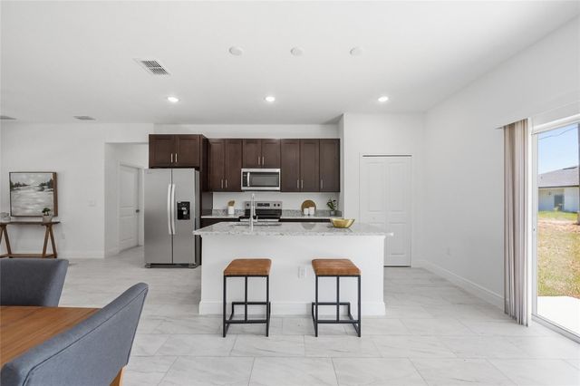 16843 SW 18TH AVENUE ROAD, Ocala, FL 34473