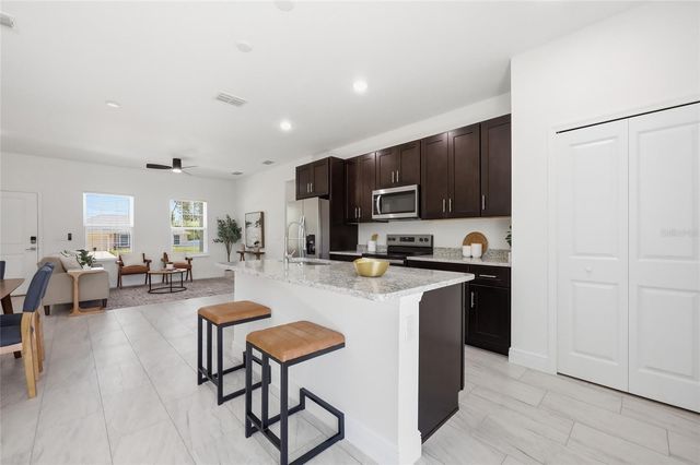 16843 SW 18TH AVENUE ROAD, Ocala, FL 34473