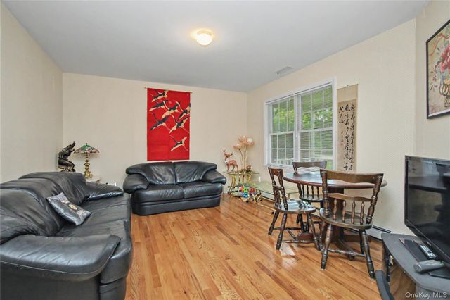 120 Mayfair Road, Poughquag, NY 12570