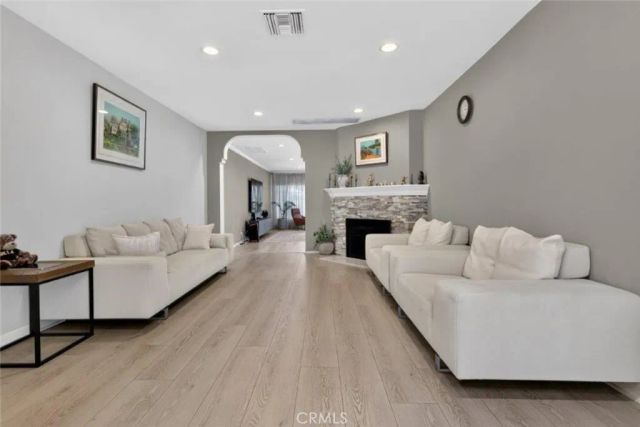 4930 Biloxi, Toluca Lake, CA 91601