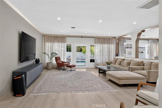 4930 Biloxi, Toluca Lake, CA 91601