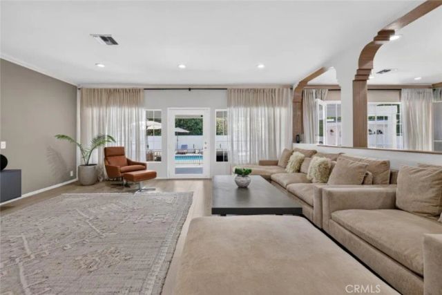 4930 Biloxi, Toluca Lake, CA 91601