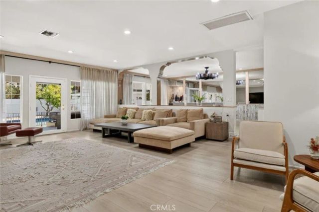 4930 Biloxi, Toluca Lake, CA 91601