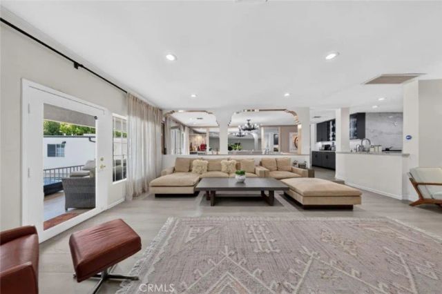 4930 Biloxi, Toluca Lake, CA 91601