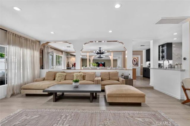 4930 Biloxi, Toluca Lake, CA 91601