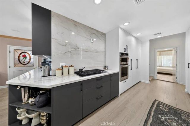 4930 Biloxi, Toluca Lake, CA 91601