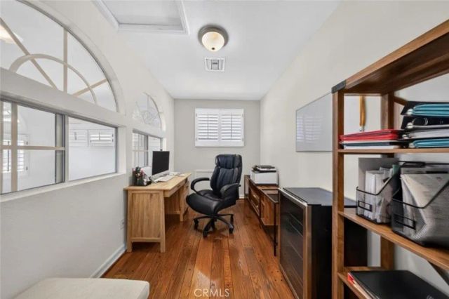 4930 Biloxi, Toluca Lake, CA 91601
