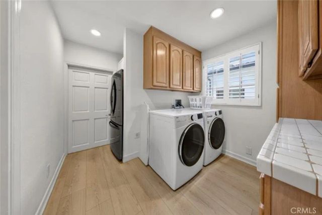 4930 Biloxi, Toluca Lake, CA 91601