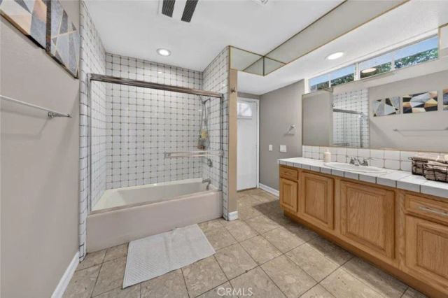 4930 Biloxi, Toluca Lake, CA 91601