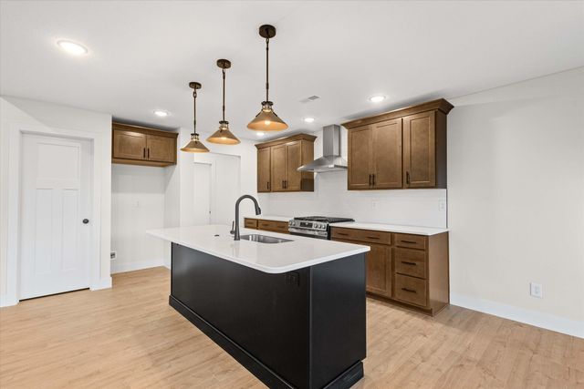 3525 HONEY SHOAL DR, Columbia, MO 65202