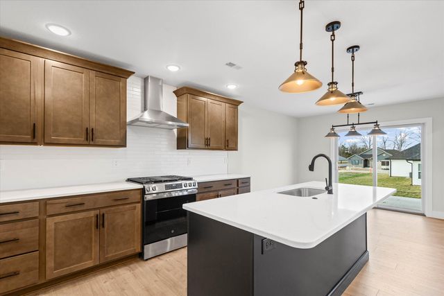 3525 HONEY SHOAL DR, Columbia, MO 65202