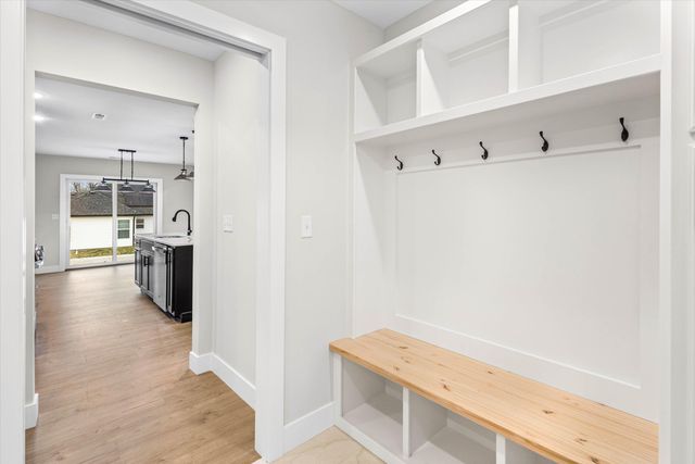 3525 HONEY SHOAL DR, Columbia, MO 65202