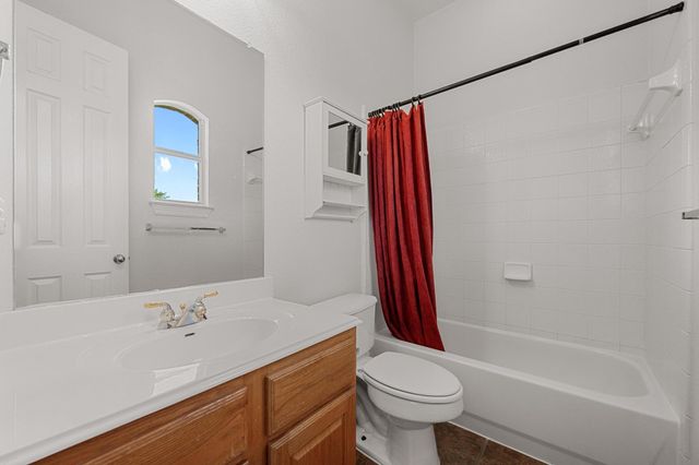 117 Hucks Hideaway, Dripping Springs, TX 78620