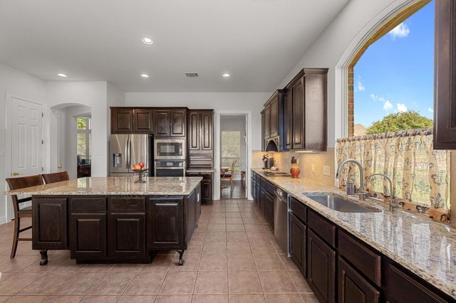 117 Hucks Hideaway, Dripping Springs, TX 78620