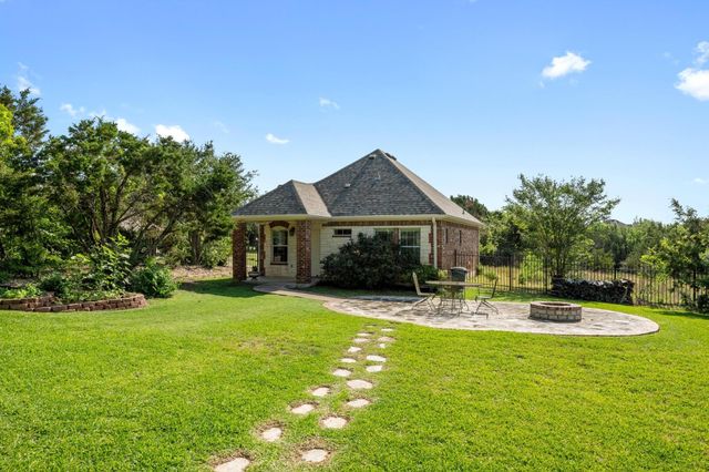 117 Hucks Hideaway, Dripping Springs, TX 78620