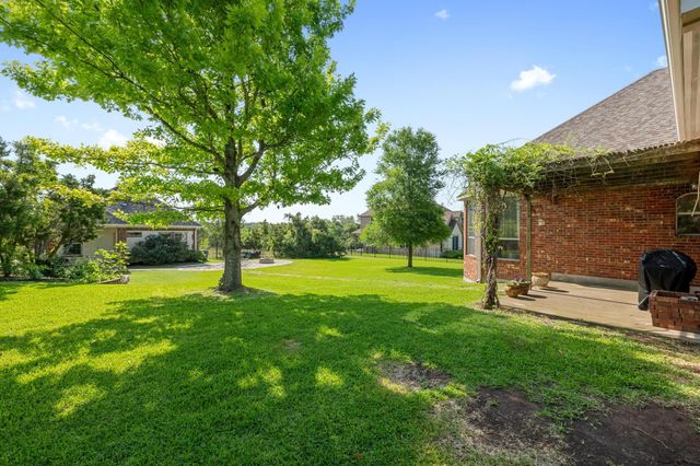 117 Hucks Hideaway, Dripping Springs, TX 78620