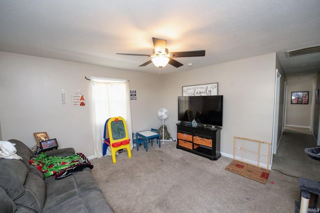 907 Rowe Street, Frankfort, IN 46041