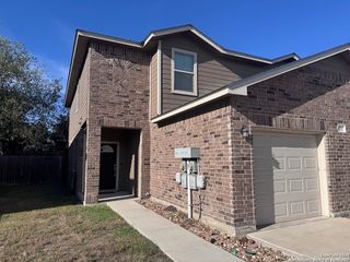 8711 8th St Unit 1, Converse, TX 78109