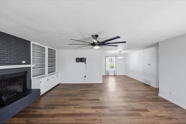 102 Middleton Court, Weatherford, TX 76087