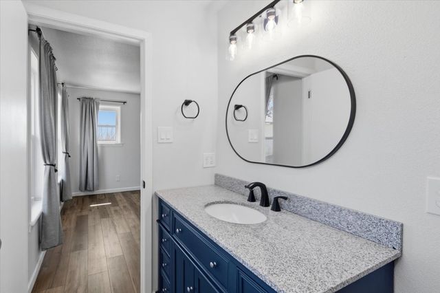 102 Middleton Court, Weatherford, TX 76087