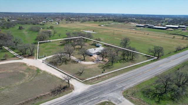 102 Middleton Court, Weatherford, TX 76087