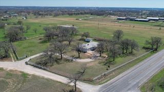 102 Middleton Court, Weatherford, TX 76087