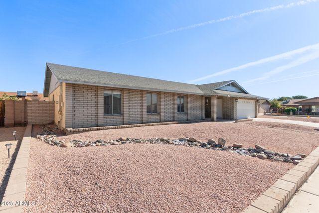 5704 W PURDUE Circle, Glendale, AZ 85302