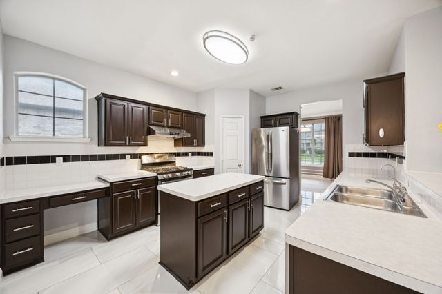433 Willow Bend Drive, Murphy, TX 75094