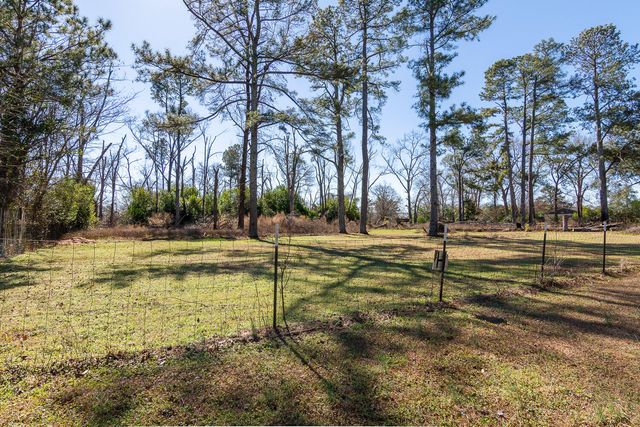 2066 Mcdade Farm Road, Hephzibah, GA 30815