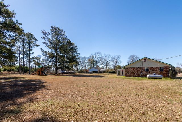 2066 Mcdade Farm Road, Hephzibah, GA 30815