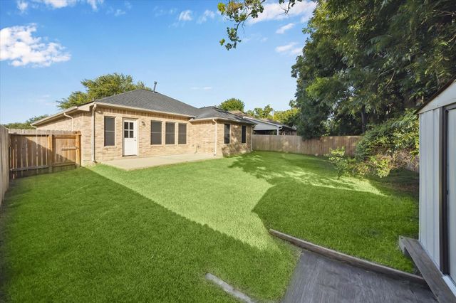 1206 Halls Bridge, League City, TX 77573