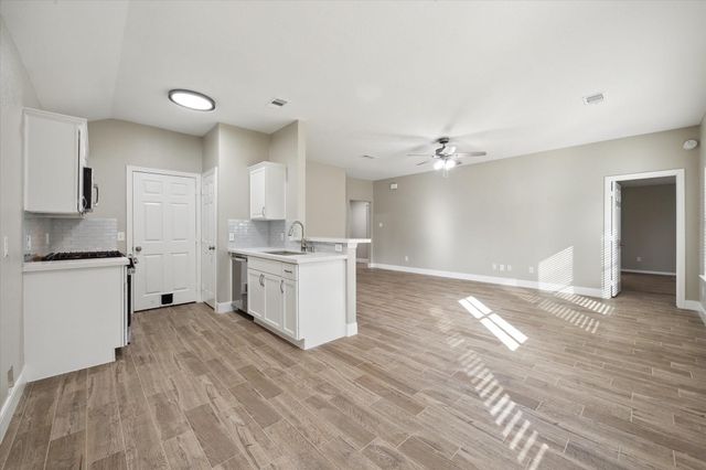 1206 Halls Bridge, League City, TX 77573