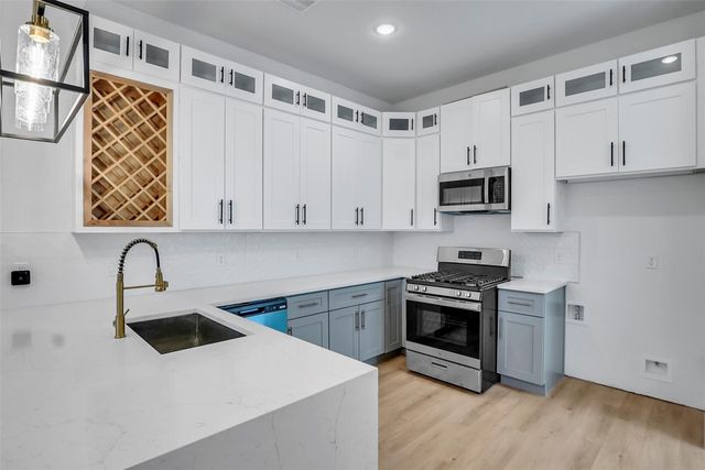 4833 Paula Street, Houston, TX 77033