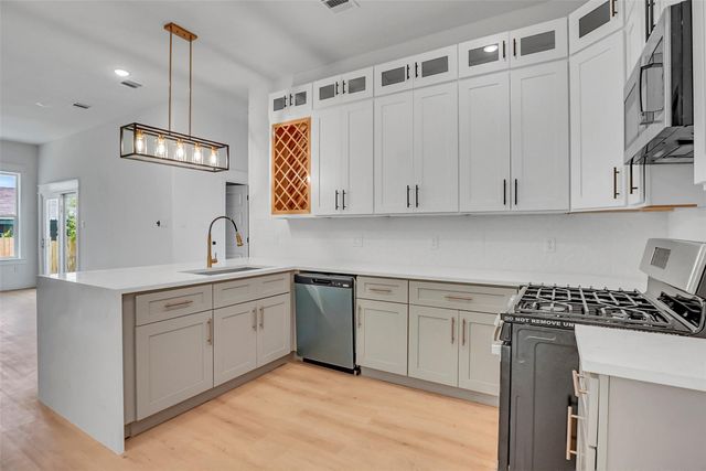 4833 Paula Street, Houston, TX 77033