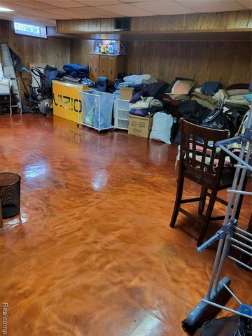 13468 Crosley, Redford, MI 48239