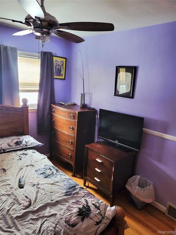 13468 Crosley, Redford, MI 48239