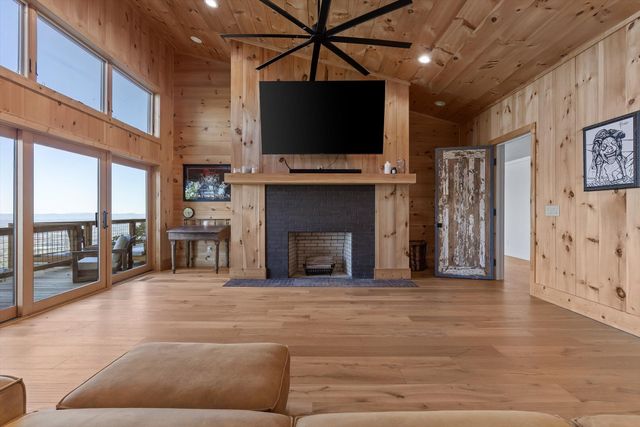 895 Hidden Brow Road, Menlo, GA 30731