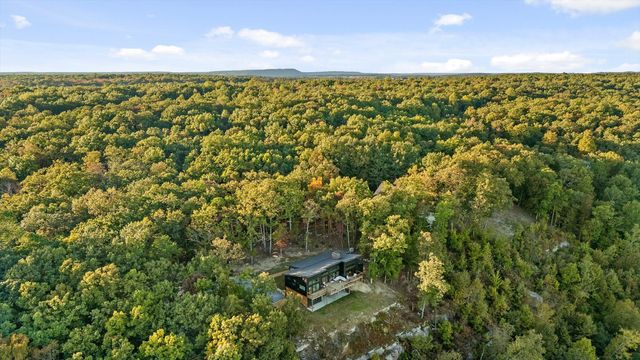 895 Hidden Brow Road, Menlo, GA 30731
