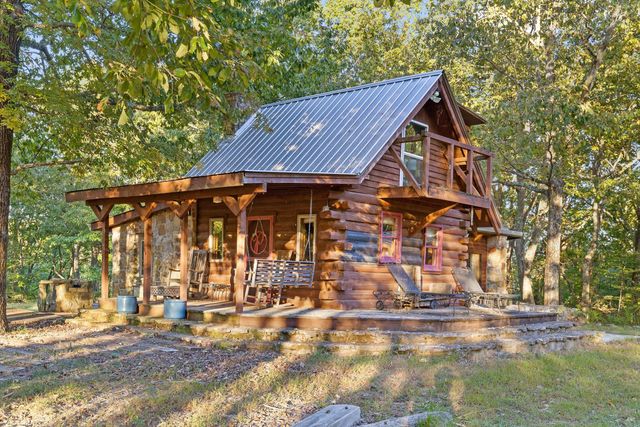 895 Hidden Brow Road, Menlo, GA 30731