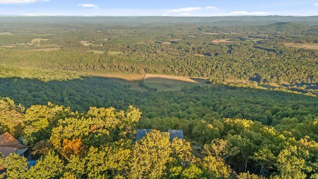 895 Hidden Brow Road, Menlo, GA 30731