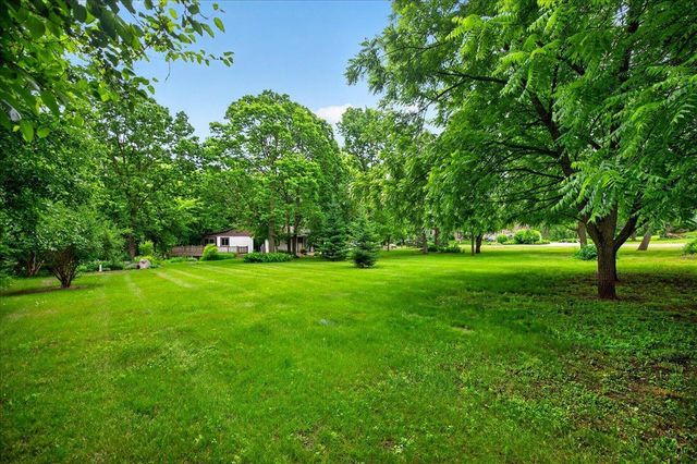 18420 Bates Street, Dayton, MN 55327