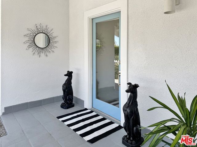 2235 E Paseo Gracia, Palm Springs, CA 92262