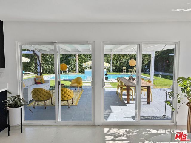 2235 E Paseo Gracia, Palm Springs, CA 92262