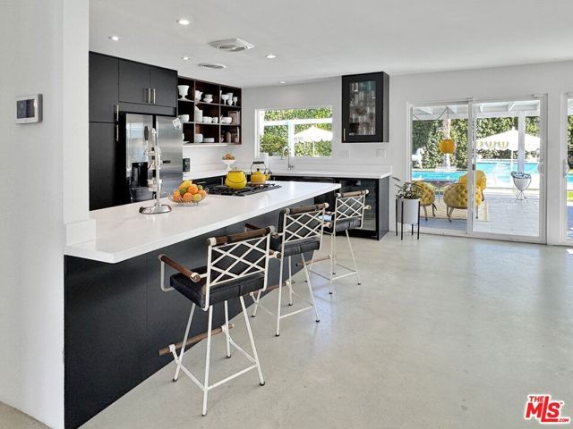 2235 E Paseo Gracia, Palm Springs, CA 92262