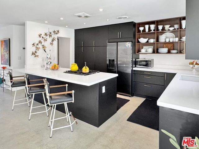 2235 E Paseo Gracia, Palm Springs, CA 92262