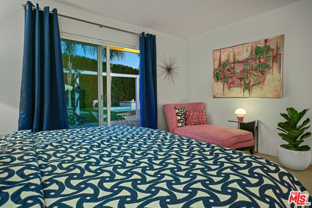 2235 E Paseo Gracia, Palm Springs, CA 92262