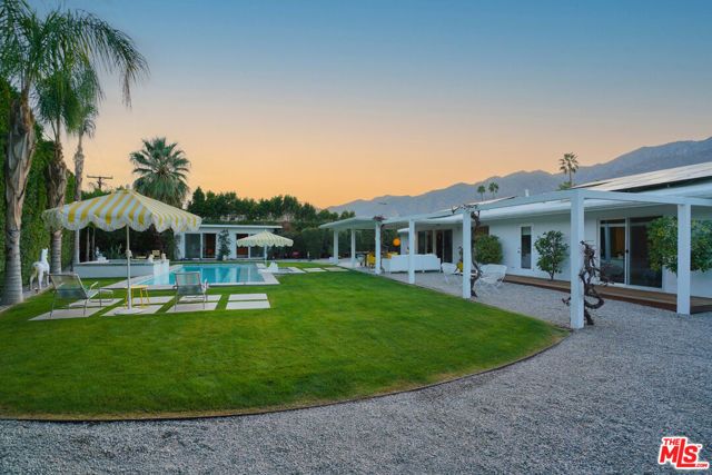 2235 E Paseo Gracia, Palm Springs, CA 92262
