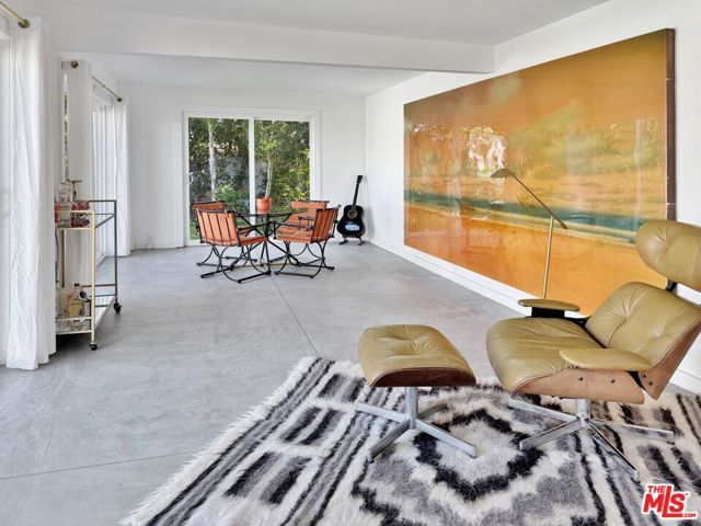 2235 E Paseo Gracia, Palm Springs, CA 92262